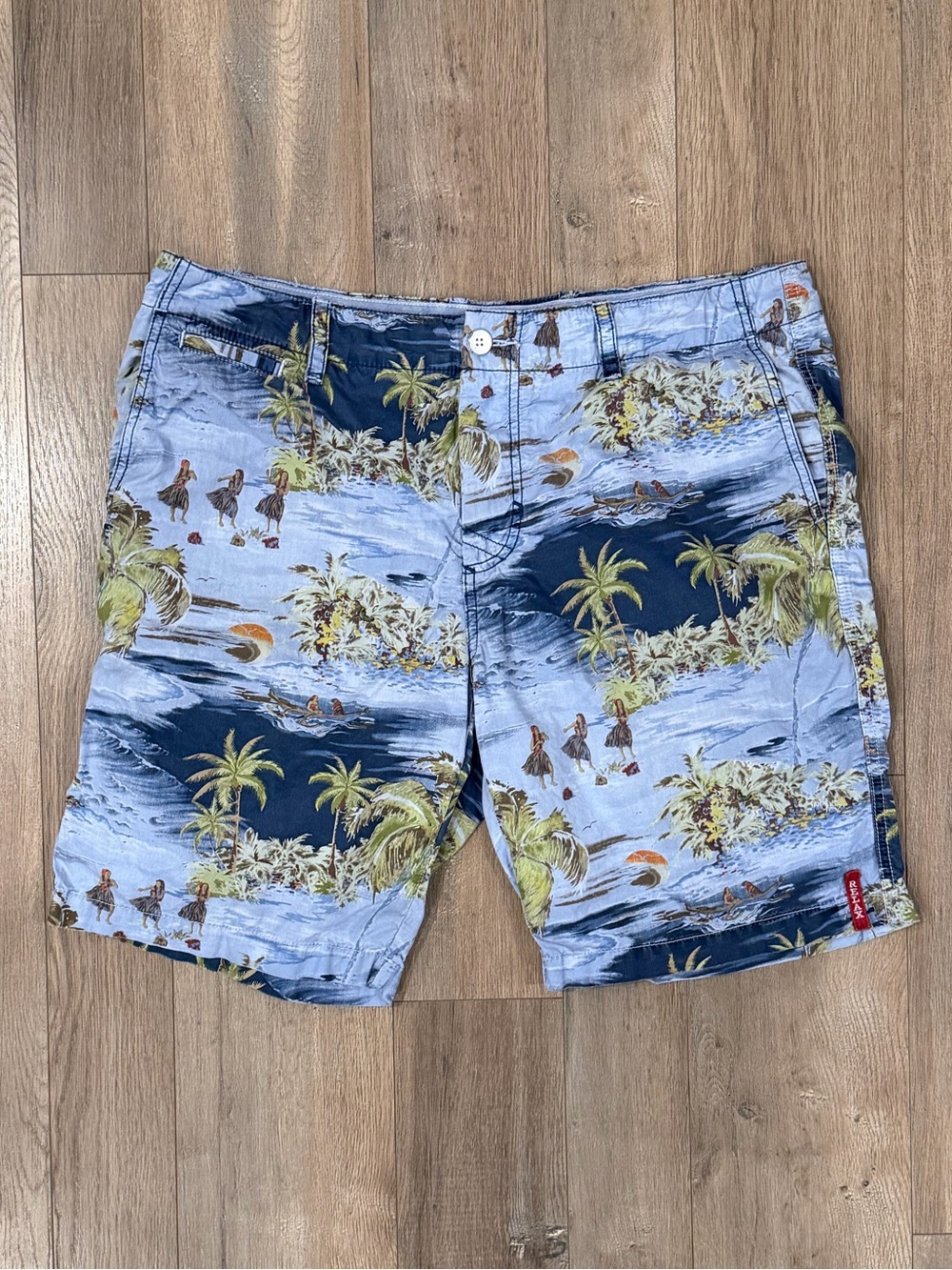 Tommy Bahama Light Blue Tropical Print Shorts